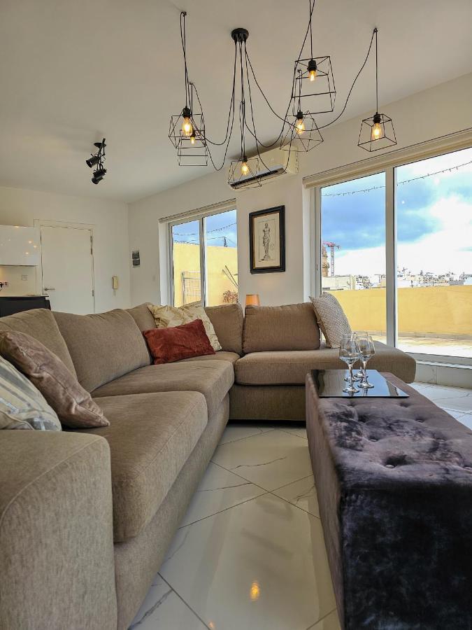 Mive Luxury Sea View Penthouse Apartment Gzira Bagian luar foto