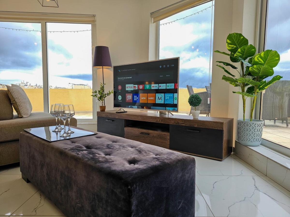 Mive Luxury Sea View Penthouse Apartment Gzira Bagian luar foto