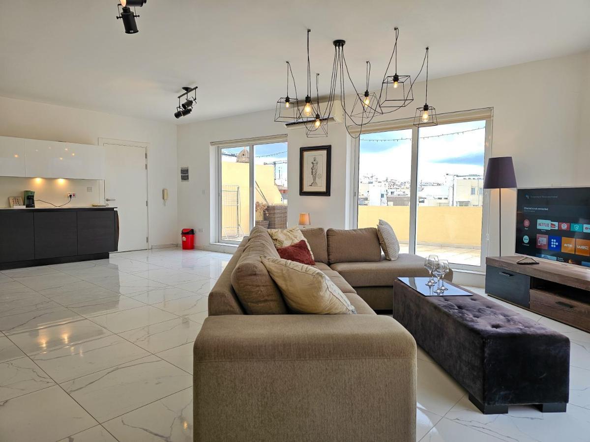 Mive Luxury Sea View Penthouse Apartment Gzira Bagian luar foto