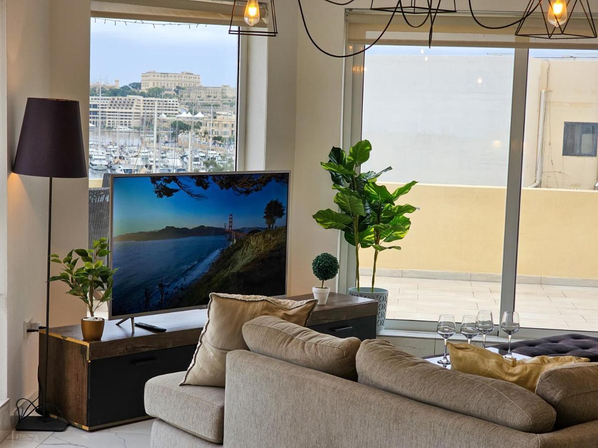 Mive Luxury Sea View Penthouse Apartment Gzira Bagian luar foto