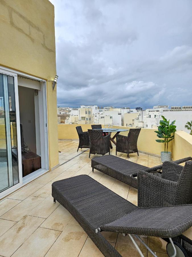 Mive Luxury Sea View Penthouse Apartment Gzira Bagian luar foto