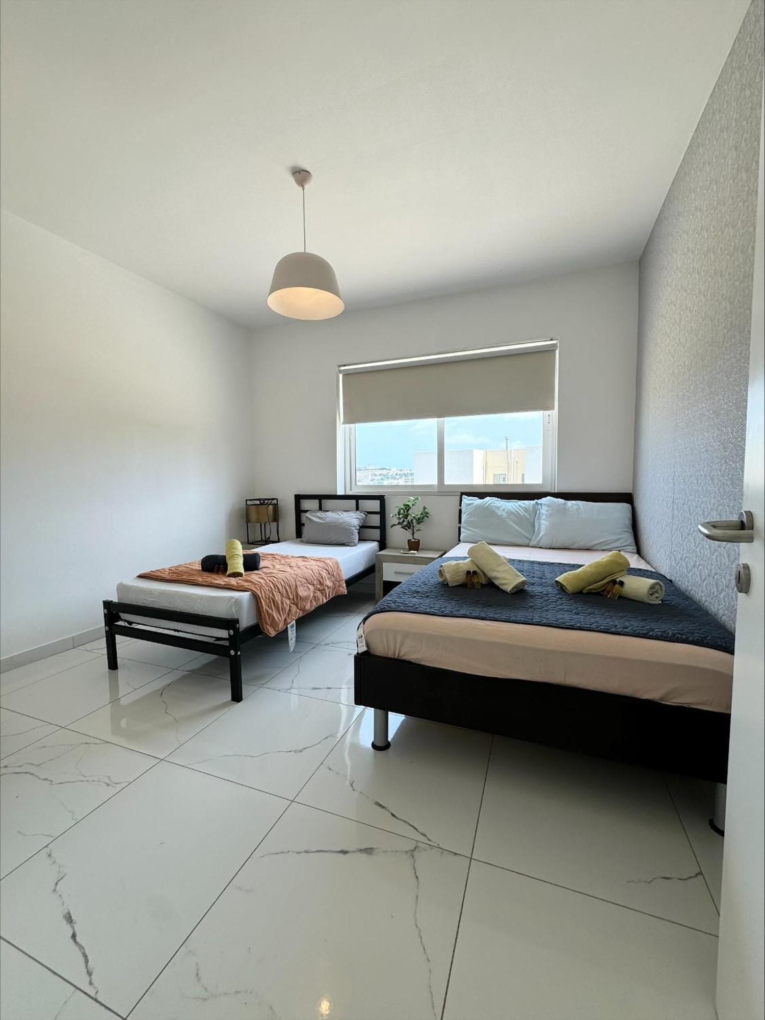 Mive Luxury Sea View Penthouse Apartment Gzira Bagian luar foto